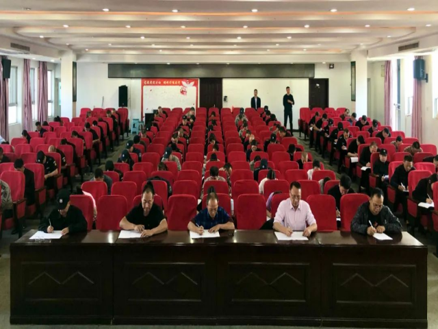 懷化藍盾保安服務(wù)有限公司,湖南保安服務(wù),湖南區(qū)域秩序維護,湖南物業(yè)管理服務(wù) 懷化藍盾保安服務(wù)有限公司,湖南保安服務(wù),湖南區(qū)域秩序維護,湖南物業(yè)管理服務(wù)